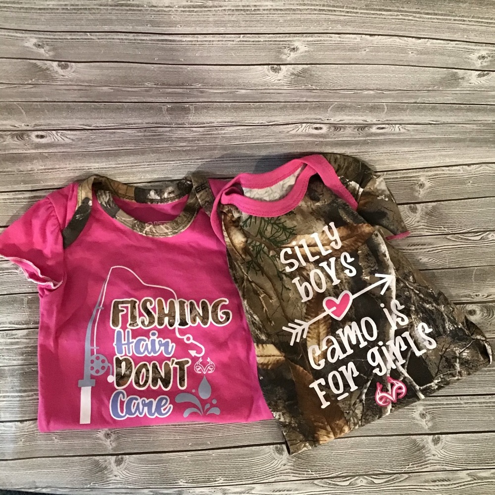 NWT Realtree baby girl 3-6 month onesies camo pink